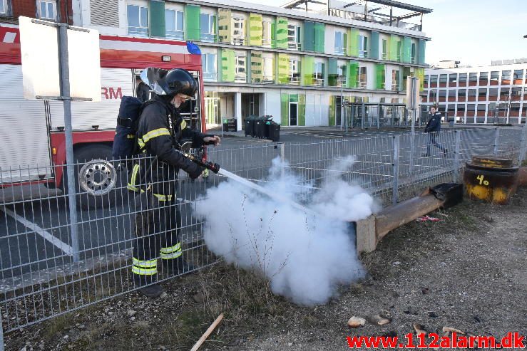 Mindre Brand. Havneparken 11 i Vejle. 27/03-2017. Kl. 17:52.