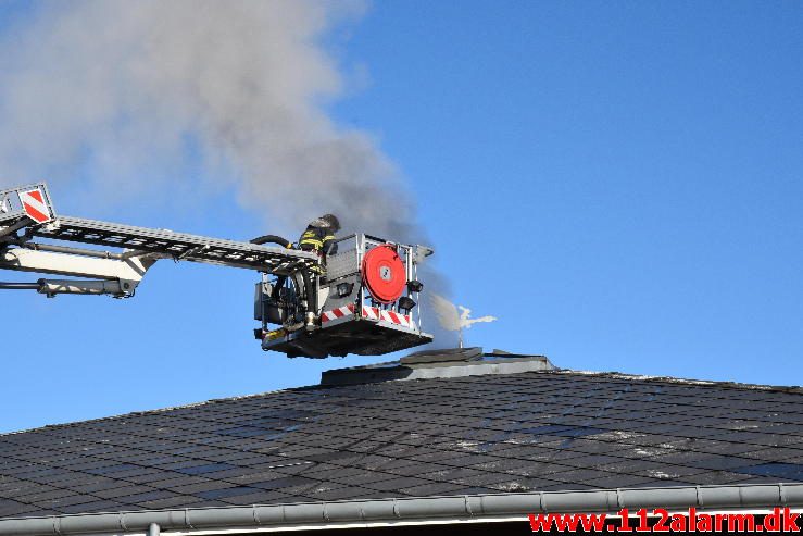 Brand på Petersmindeskolen. Petersmindevej i Vejle. 18/04-2017. Kl. 7:57.