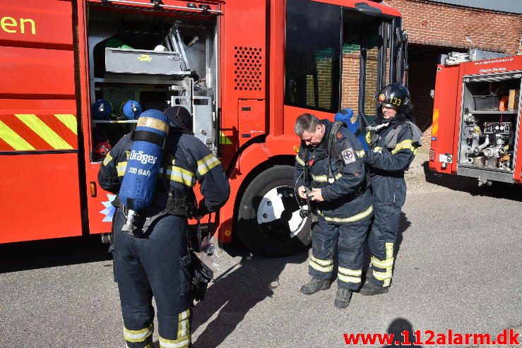 Gårdbrand. Nederbyvej i Skærup. 23/04-2017. Kl. 16:32.