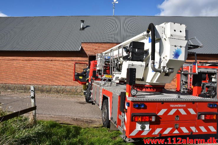 Gårdbrand. Nederbyvej i Skærup. 23/04-2017. Kl. 16:32.