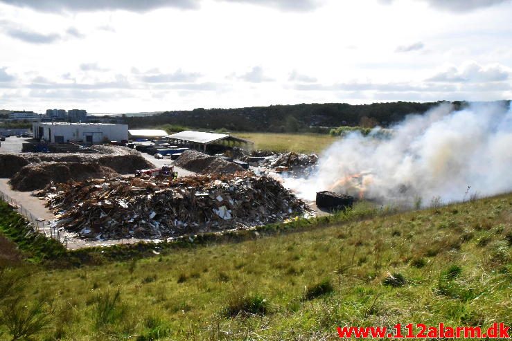 Brand – industri. Vestre Engvej i Vejle. 08/05-2017. Kl. 09:21.