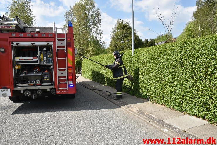 Brand i villa. Høgsholtvej i Vejle. 14/05-2017. Kl. 15:24.