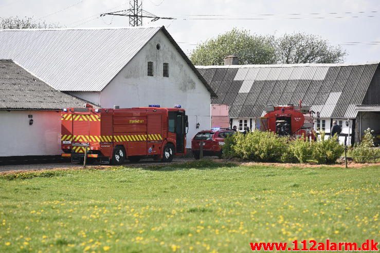 Bygn.brand-Villa. Jennumvej ved Bredsten. 14/05-2017. Kl. 16:20.