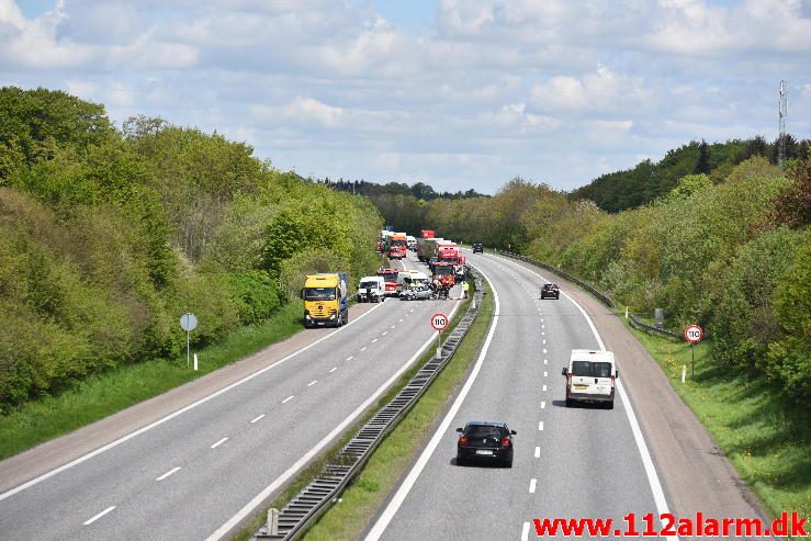 Trafikuheld med fastklemt. E45 mellem Skærup og Kolding N. 15/05-2017. Kl. 12:55.