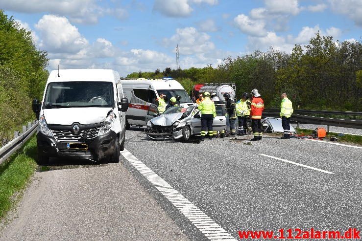 Trafikuheld med fastklemt. E45 mellem Skærup og Kolding N. 15/05-2017. Kl. 12:55.