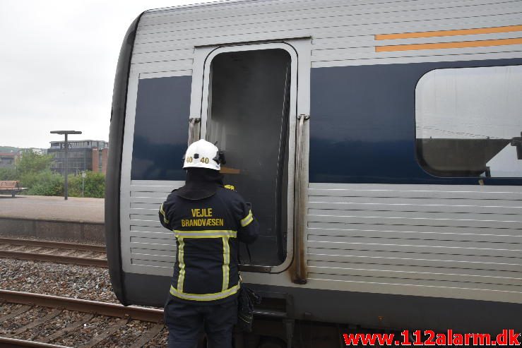 Brand i Passagertog. Spor 3 i Vejle Banegård. 23/05-2017. Kl. 19:37.