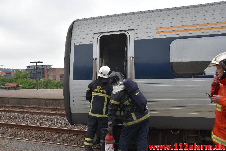 Brand i Passagertog. Spor 3 i Vejle Banegård. 23/05-2017. Kl. 19:37.