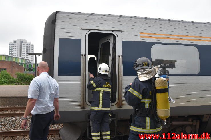 Brand i Passagertog. Spor 3 i Vejle Banegård. 23/05-2017. Kl. 19:37.