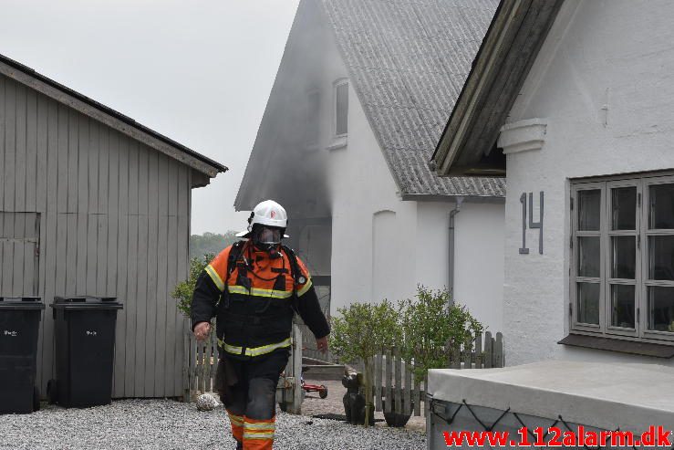 Brand i Værksted. Egelandvej ved Egtved. 23/05-2017. Kl. 13:05.