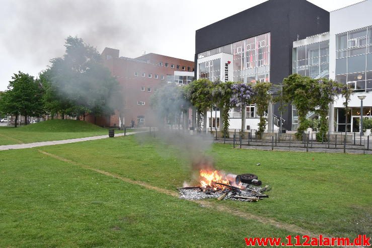 Mindre Brand. Byparken i Vejle. 29/05-2017. Kl. 20:39.