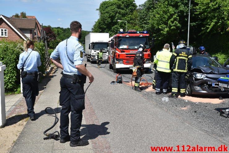 Fuh med fastklemt. Fredericiavej i Vejle. 02/06-2017. Kl. 12:32.