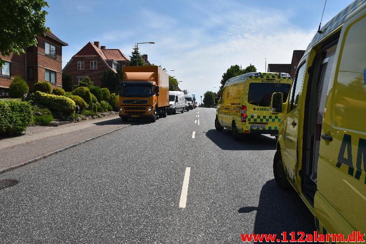 Fuh med fastklemt. Fredericiavej i Vejle. 02/06-2017. Kl. 12:32.