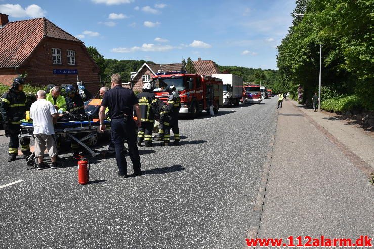 Fuh med fastklemt. Fredericiavej i Vejle. 02/06-2017. Kl. 12:32.