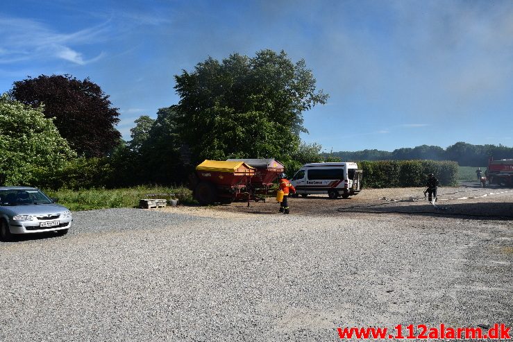 Brand i Villa. Mølvang ved Jelling. 17/06-2017. KL. 16:39.