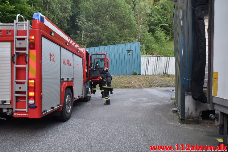 Brand i Knallert. Lille Grundet Hulevej i Vejle. 20/06-2017. Kl. 21:17.