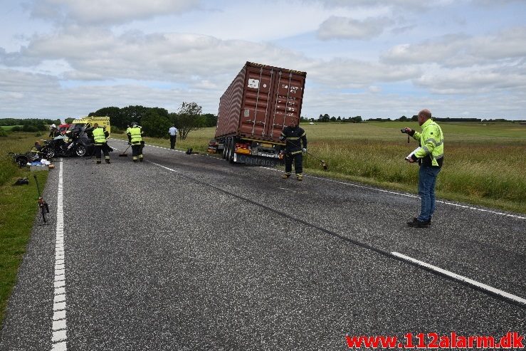 Dræbt på stedet. Viborg Hovedvej ved Tørring. 21/06-2017. Kl. 12:22.