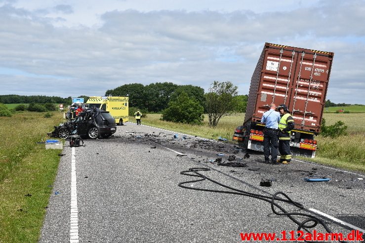 Dræbt på stedet. Viborg Hovedvej ved Tørring. 21/06-2017. Kl. 12:22.