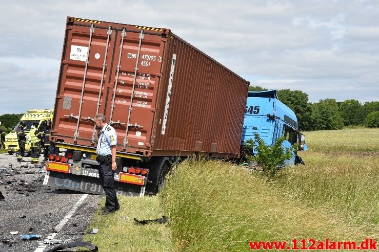 Dræbt på stedet. Viborg Hovedvej ved Tørring. 21/06-2017. Kl. 12:22.