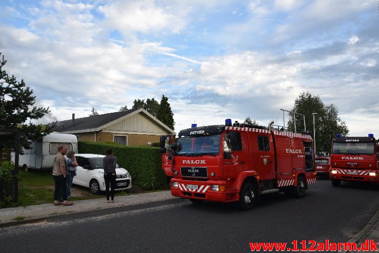 Brand i Villa. Birke Alle i Ødsted. 06/07-2017. Kl. 19:56.