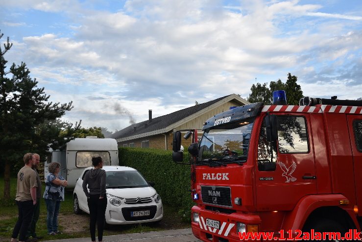 Brand i Villa. Birke Alle i Ødsted. 06/07-2017. Kl. 19:56.