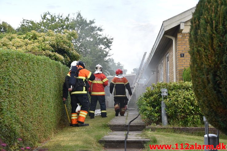 Brand i Villa. Birke Alle i Ødsted. 06/07-2017. Kl. 19:56.