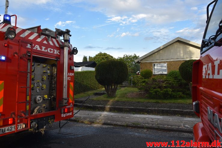 Brand i Villa. Birke Alle i Ødsted. 06/07-2017. Kl. 19:56.