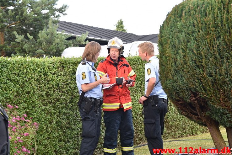 Brand i Villa. Birke Alle i Ødsted. 06/07-2017. Kl. 19:56.