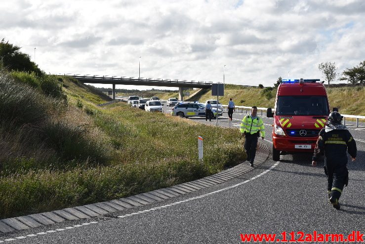 FUH fastklemtelastbil . Vandelvej ved Ny Nørup. 13/07-2017. Kl. 07:42.