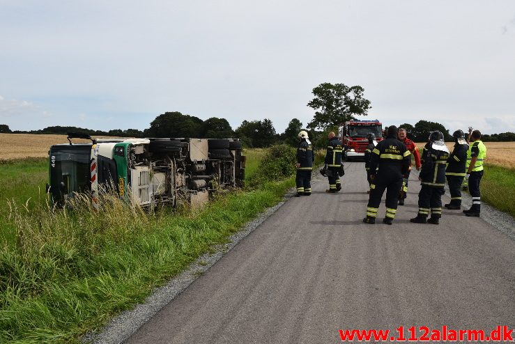 FUH fastklemt/Lastbil/Bus. Brandtlundvej i Skærup. 01/08-2017. Kl. 12:59.