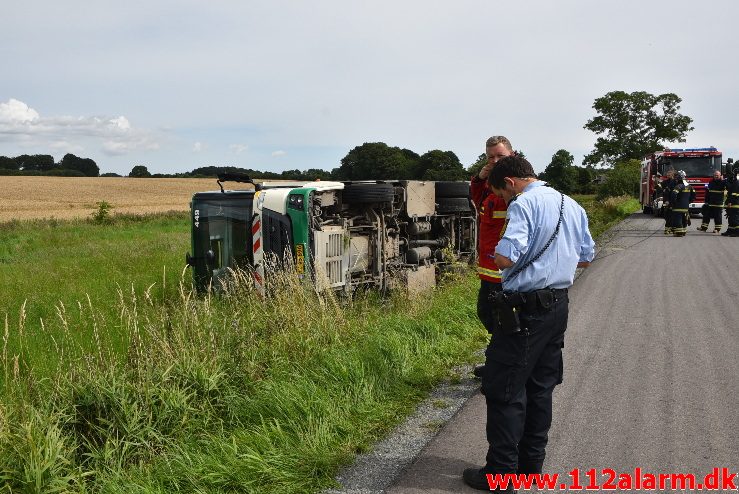 FUH fastklemt/Lastbil/Bus. Brandtlundvej i Skærup. 01/08-2017. Kl. 12:59.