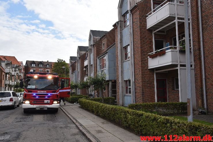 Brand etageejendom. Valdemarsgade 11i Vejle. 04/08-2017. Kl. 09:04.