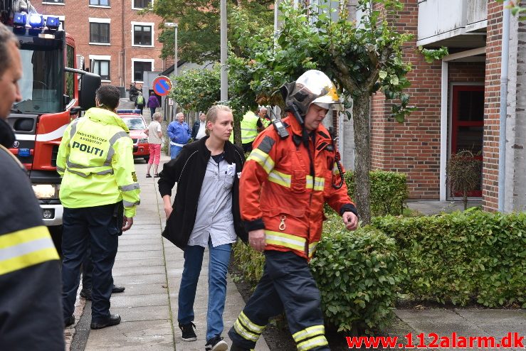 Brand etageejendom. Valdemarsgade 11i Vejle. 04/08-2017. Kl. 09:04.