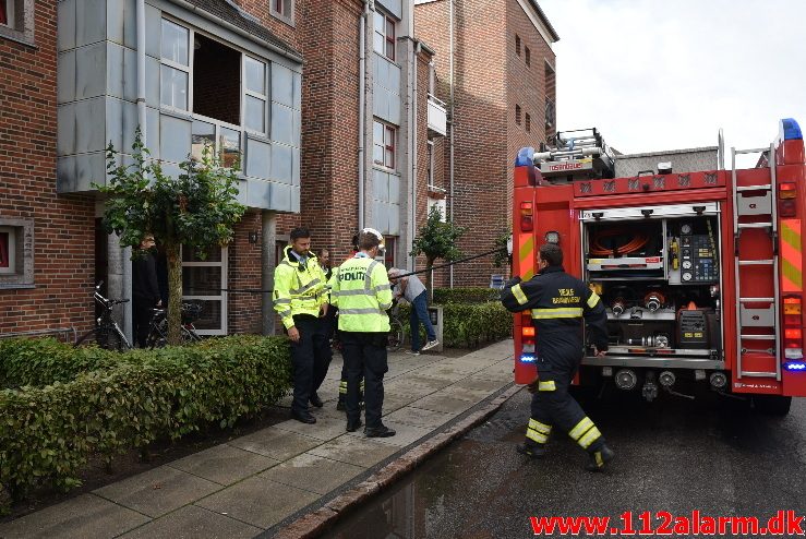 Brand etageejendom. Valdemarsgade 11i Vejle. 04/08-2017. Kl. 09:04.