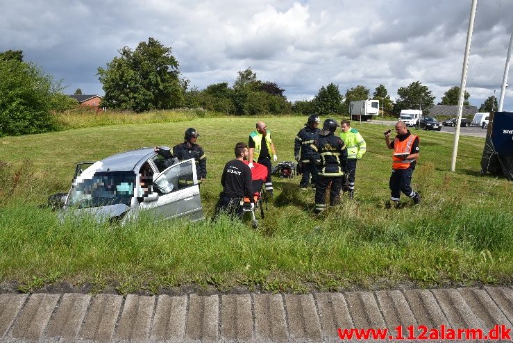 FUH med fastklemt. Viborg Hovedvej 80 Tørring. 06/08-2017. Kl. 12:31.