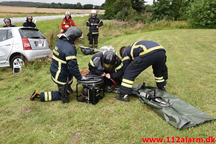 FUH med fastklemt. Viborg Hovedvej 80 Tørring. 06/08-2017. Kl. 12:31.