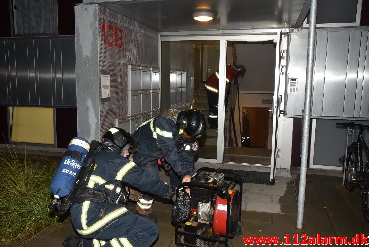 Brand-etageejendom. Løget Høj 13a i Vejle. 18/08-2017. Kl. 22:44.