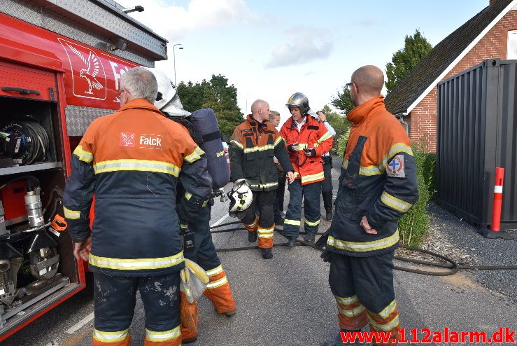 Brand i Villa. Billundvej i Ny Nørup. 31/08-2017. Kl. 17:18.