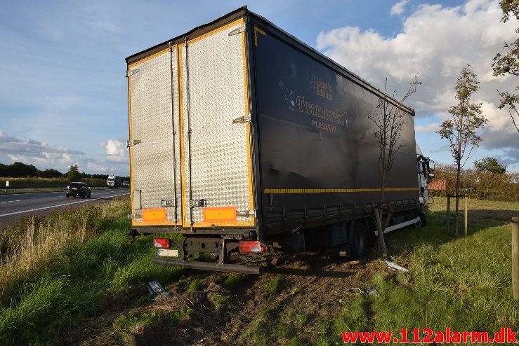 Havnet ude på marken. Motorvejen E45. 01/09-2017. Kl. 18:20.