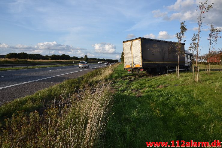 Havnet ude på marken. Motorvejen E45. 01/09-2017. Kl. 18:20.