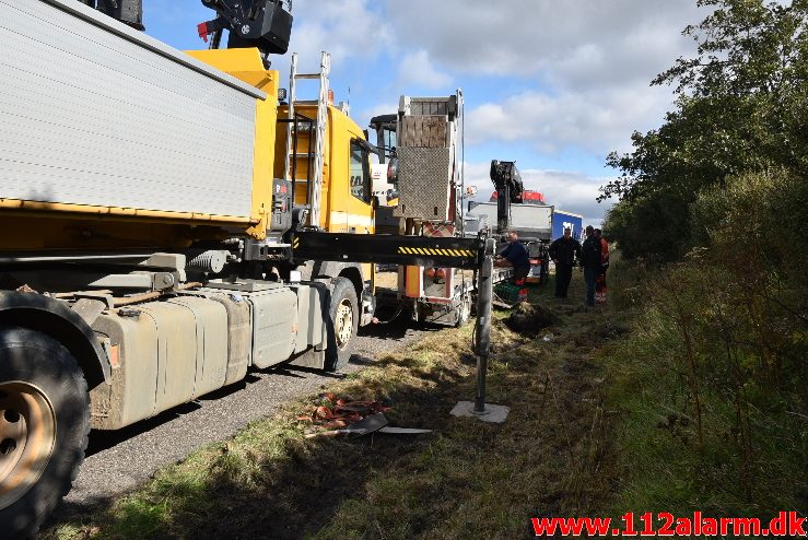 Lastbil tabte en gummiged. Motorvejen E45 efter DTC. 22/09-2017. Kl. 10:30.