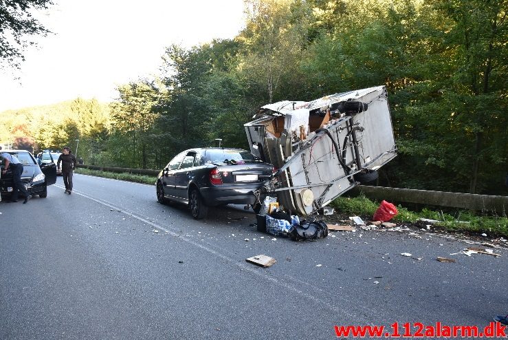 Campingvogn blev kastet op i luften. Ribe Landevej ved Nedebro. 08/10-2017. Kl. 17:05.