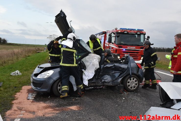 FUH med fastklemt. Motortrafikvejen ( Rute 28 ) 22/10-2017. Kl. 16:11.