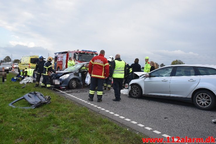 FUH med fastklemt. Motortrafikvejen ( Rute 28 ) 22/10-2017. Kl. 16:11.