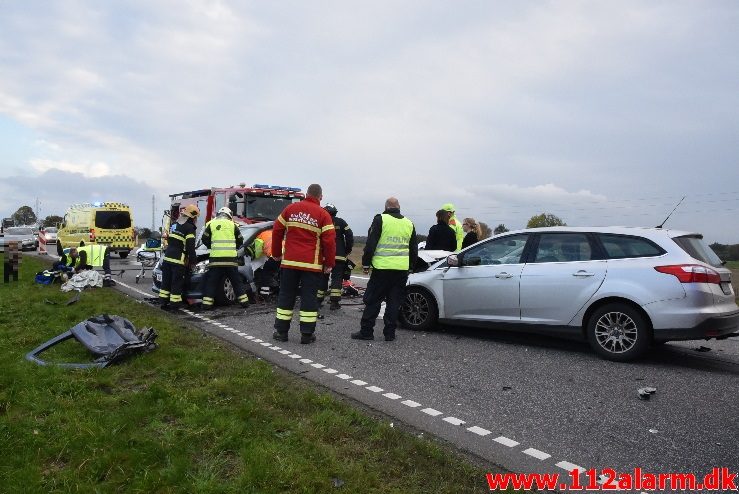 FUH med fastklemt. Motortrafikvejen ( Rute 28 ) 22/10-2017. Kl. 16:11.