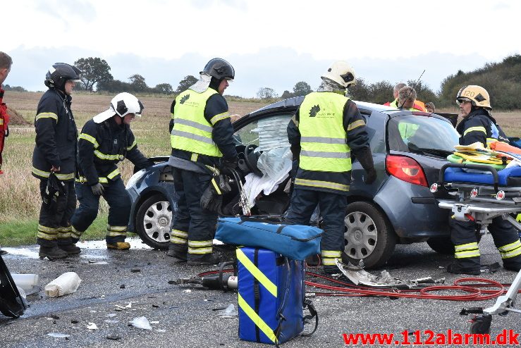 FUH med fastklemt. Motortrafikvejen ( Rute 28 ) 22/10-2017. Kl. 16:11.