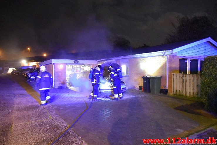 Bilbrand. Vindingvej i Vinding. 01/11-2017. Kl. 20:11.