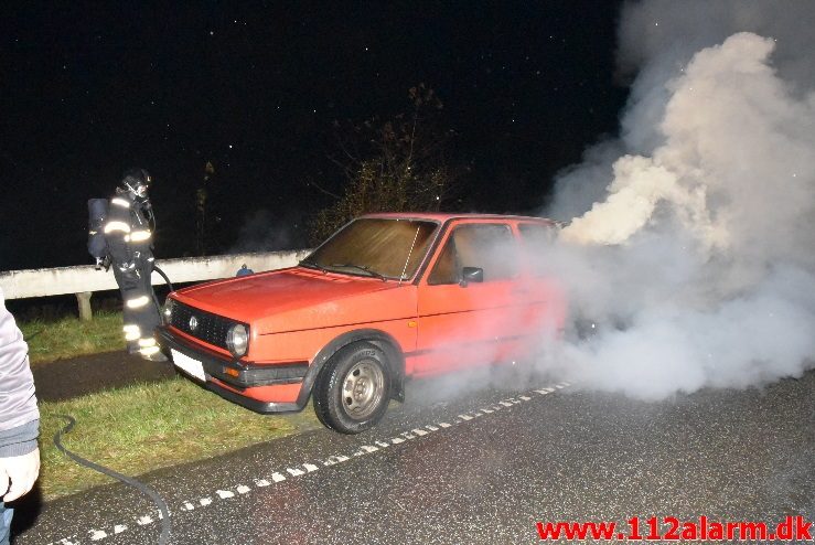 Bilbrand i det fri. Ribe Landevej lige før Jerlev. 14/11-2017. Kl. 6:44.