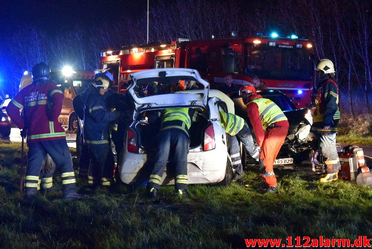 FUH med fastklemt. Skovsvej i Børkop. 18/11-2017. Kl. 21:01.