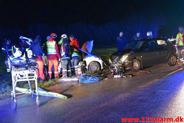 FUH med fastklemt. Skovsvej i Børkop. 18/11-2017. Kl. 21:01.