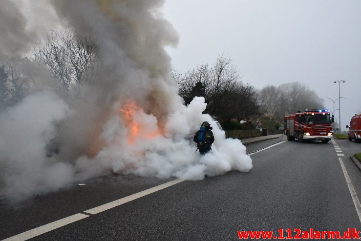 Bilbrand. Grønlandsvej i Vejle. 30/11-2017. Kl. 13:26.